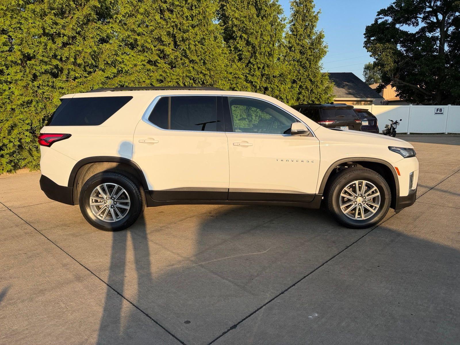 2023 Chevrolet Traverse LT