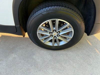 2023 Chevrolet Traverse LT