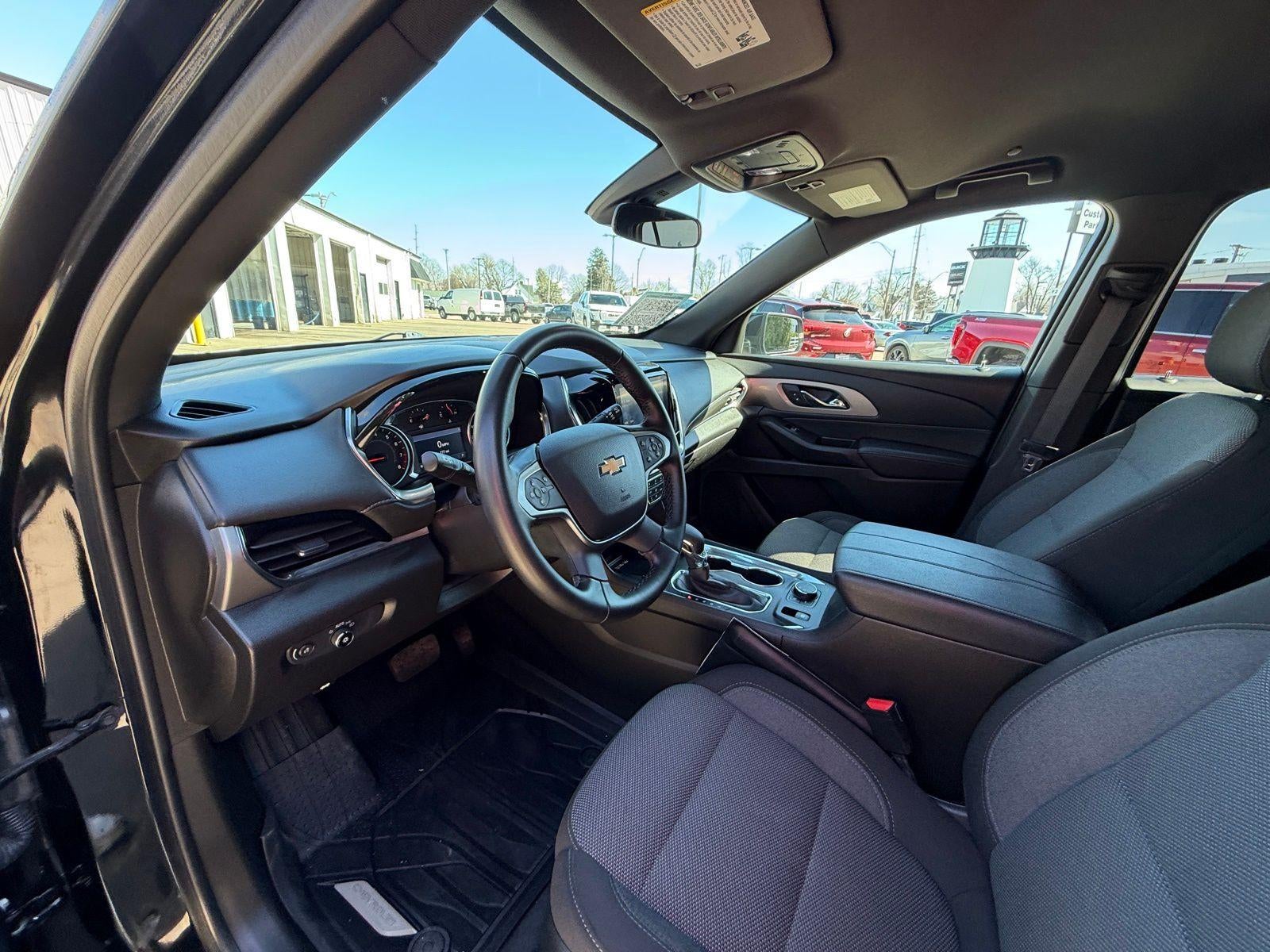 2023 Chevrolet Traverse LT