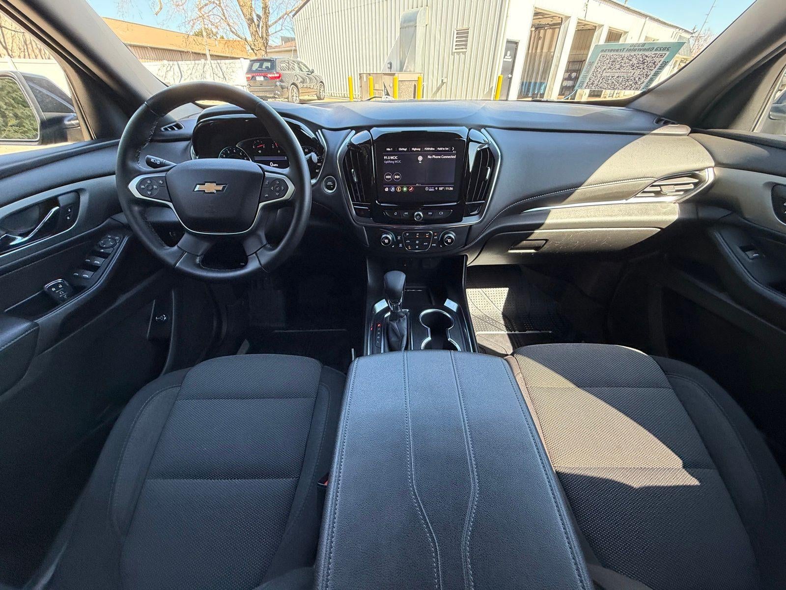 2023 Chevrolet Traverse LT