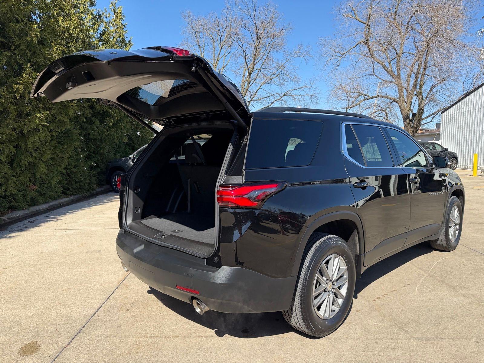 2023 Chevrolet Traverse LT