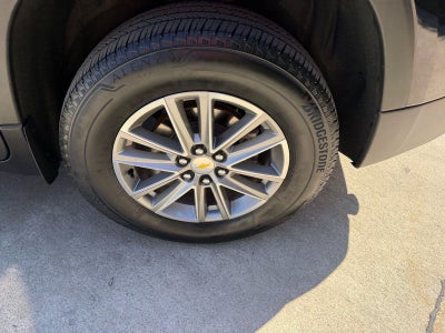 2023 Chevrolet Traverse LT