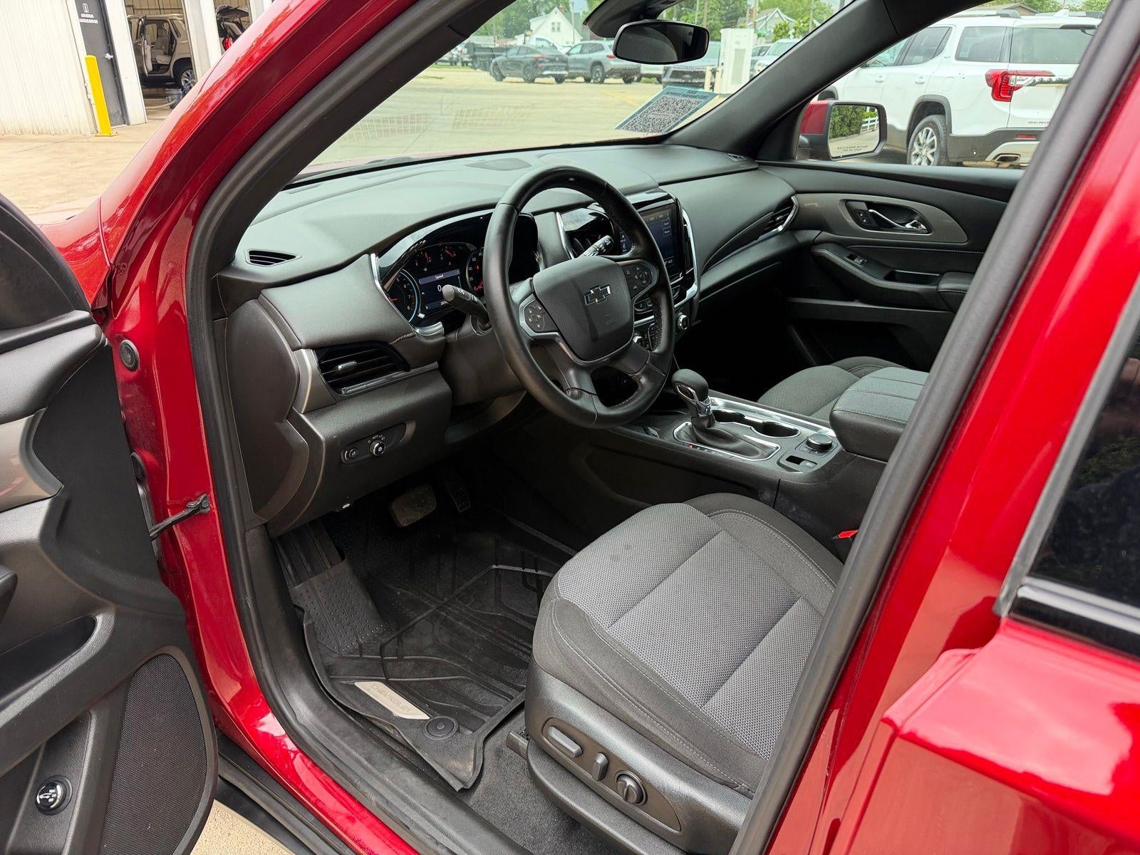 2023 Chevrolet Traverse LT