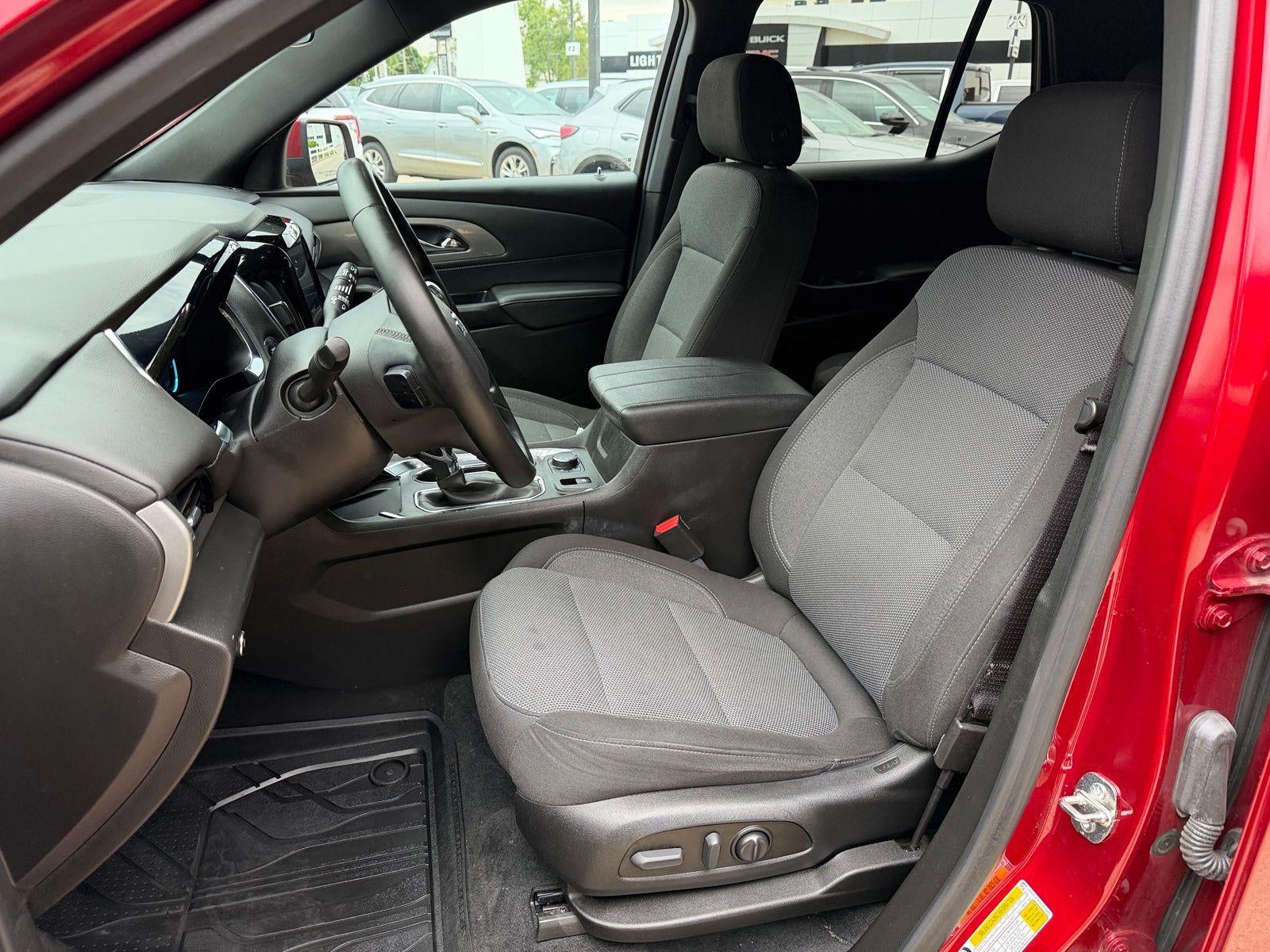 2023 Chevrolet Traverse LT