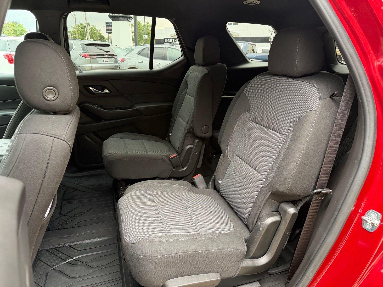 2023 Chevrolet Traverse LT
