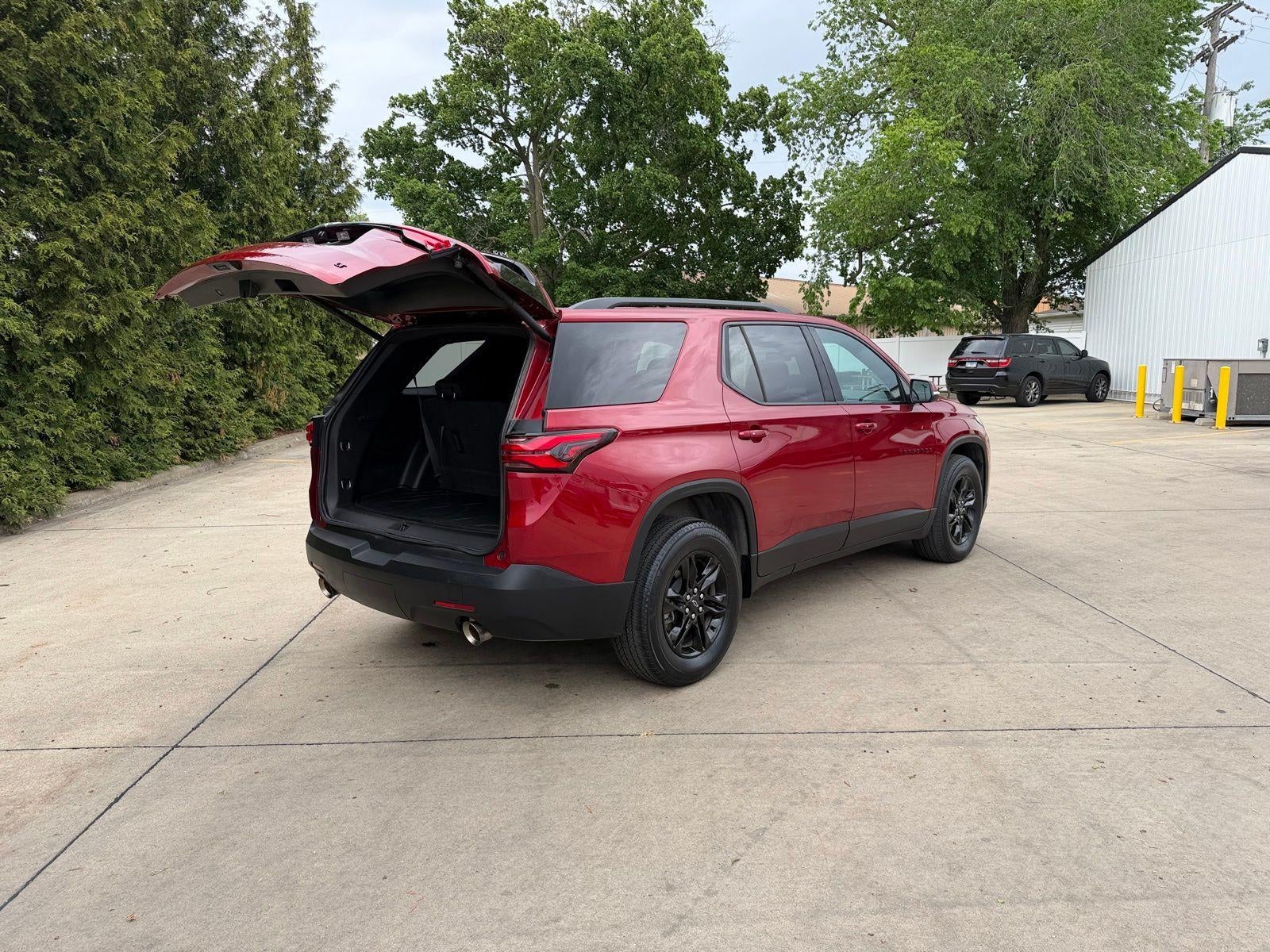 2023 Chevrolet Traverse LT