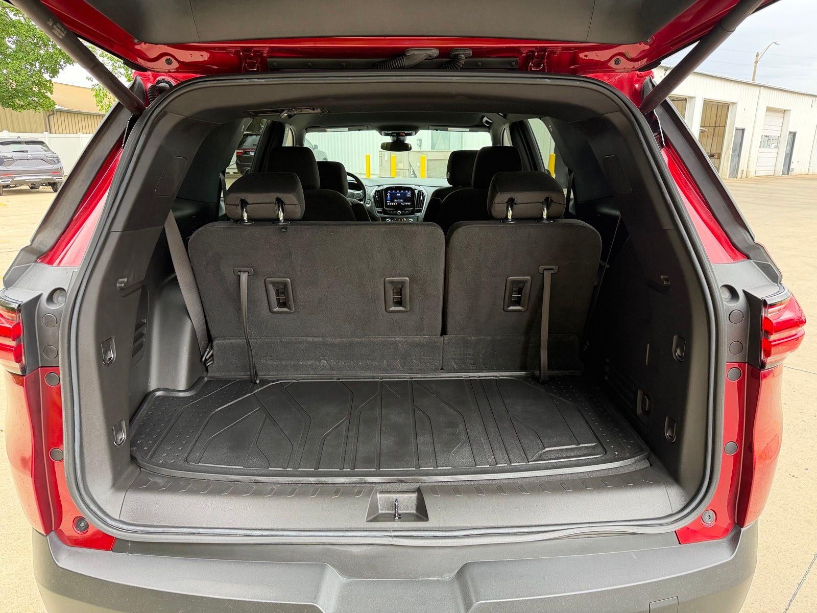 2023 Chevrolet Traverse LT