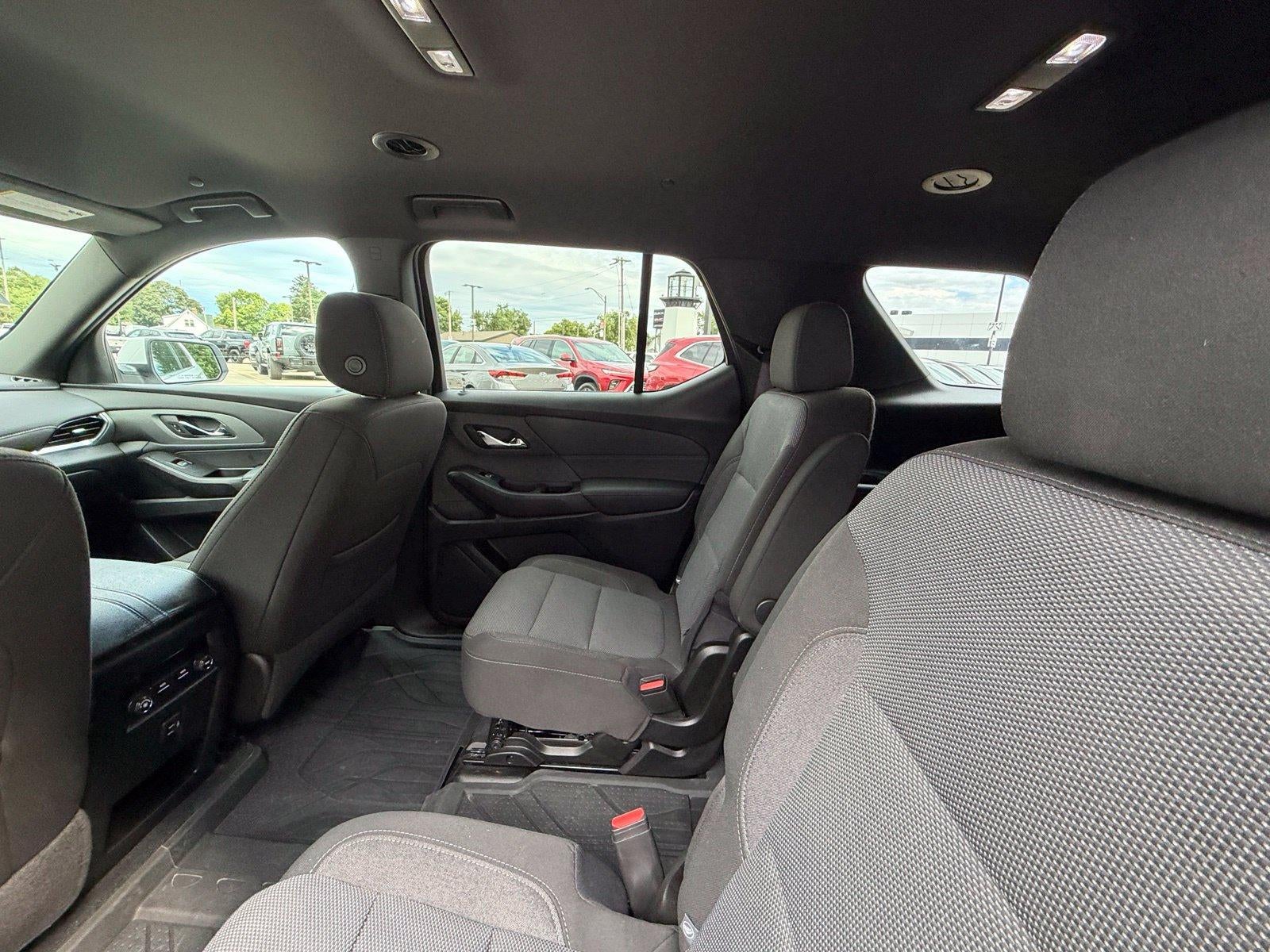 2023 Chevrolet Traverse LT