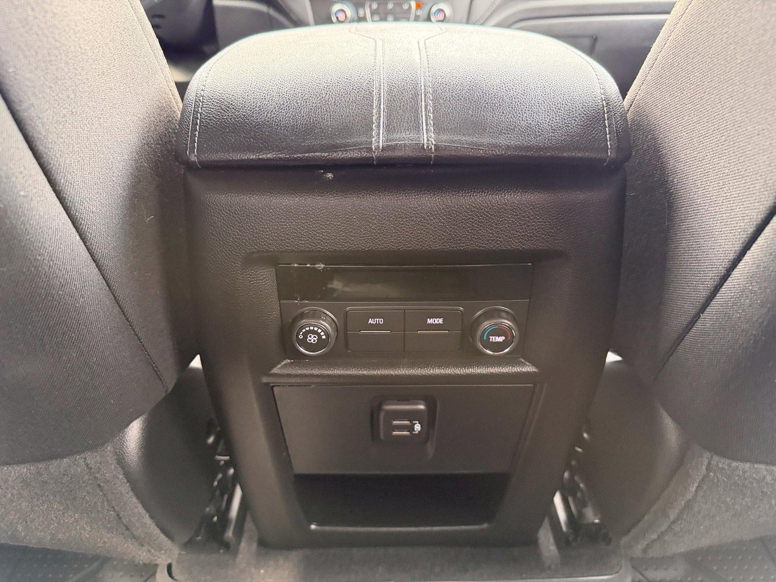 2023 Chevrolet Traverse LT
