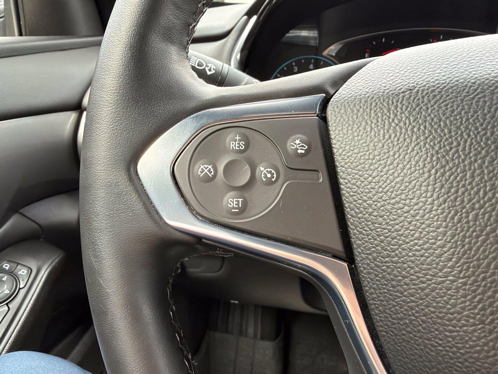 2023 Chevrolet Traverse LT