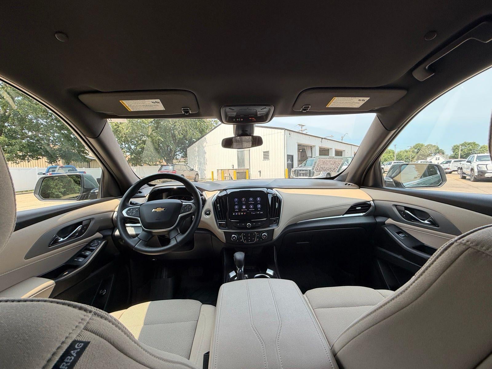 2023 Chevrolet Traverse LT