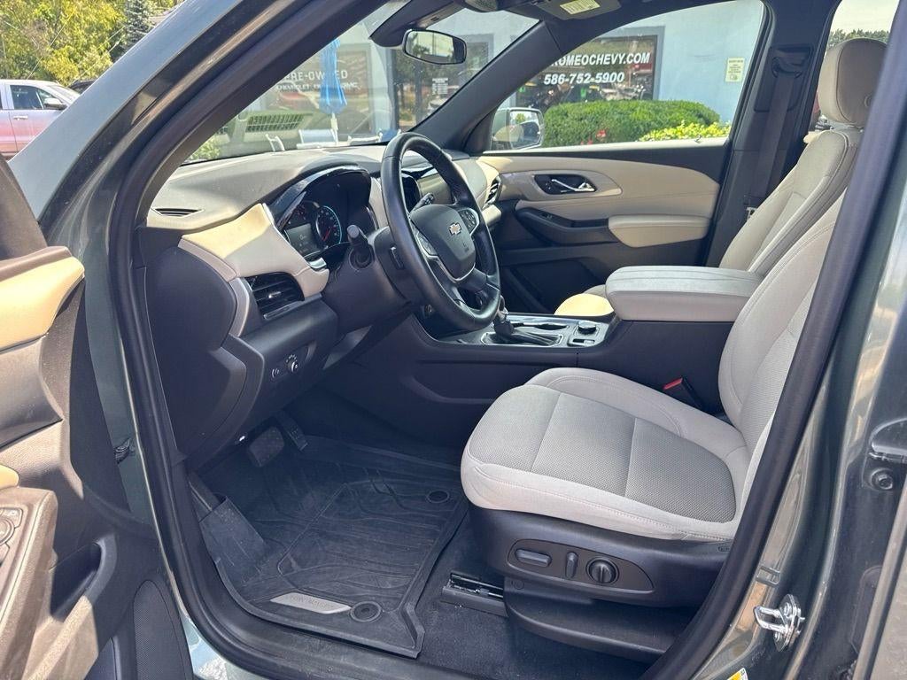 2023 Chevrolet Traverse LT