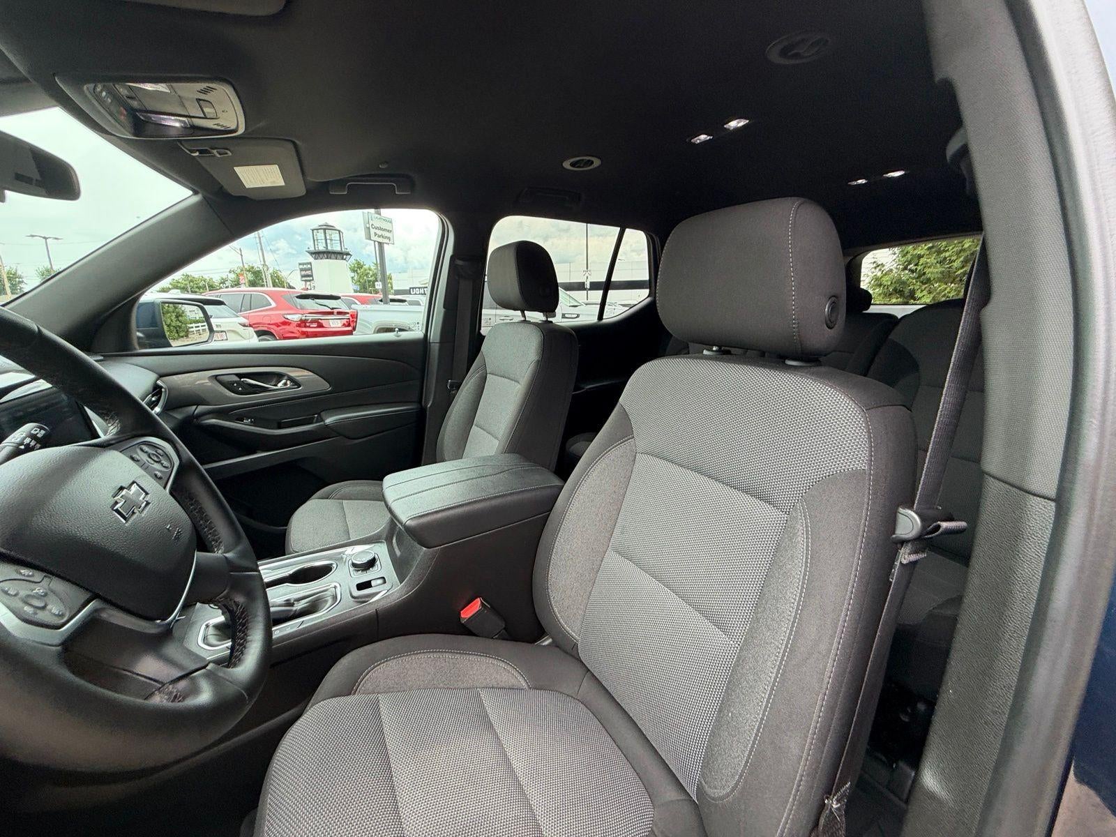 2023 Chevrolet Traverse LT