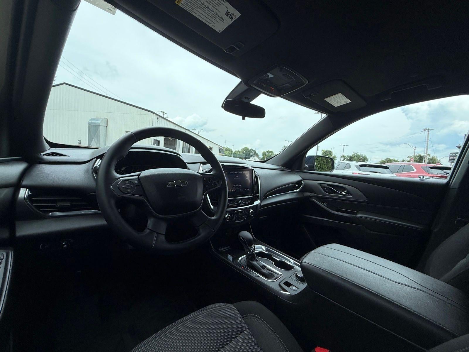 2023 Chevrolet Traverse LT