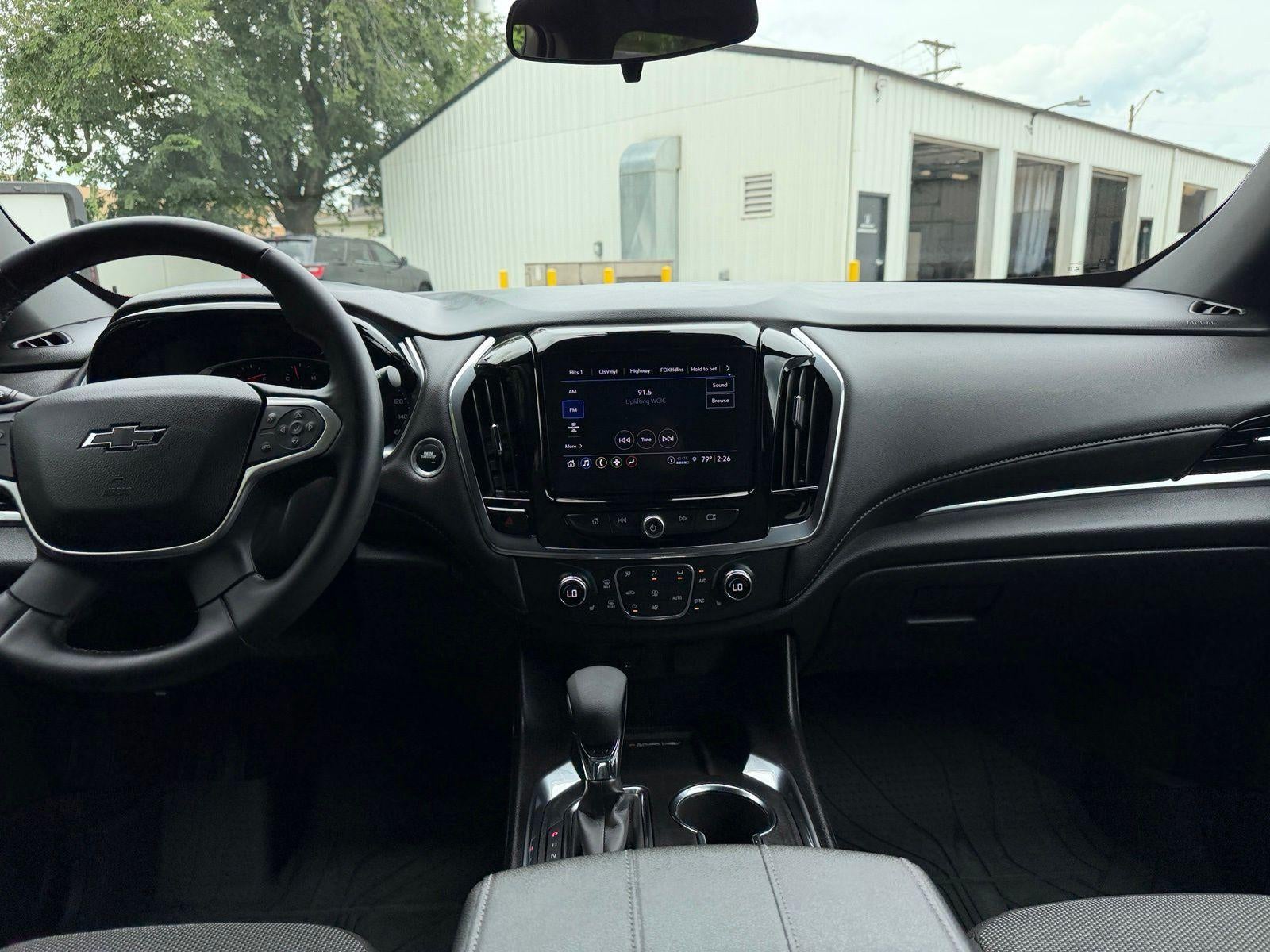 2023 Chevrolet Traverse LT