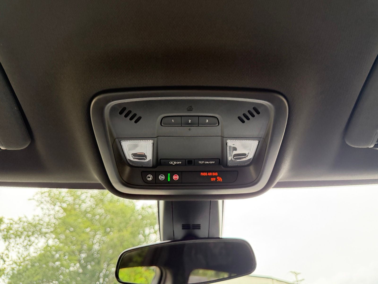2023 Chevrolet Traverse LT