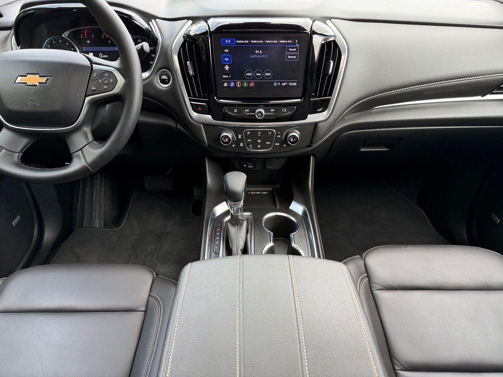 2023 Chevrolet Traverse LT Leather