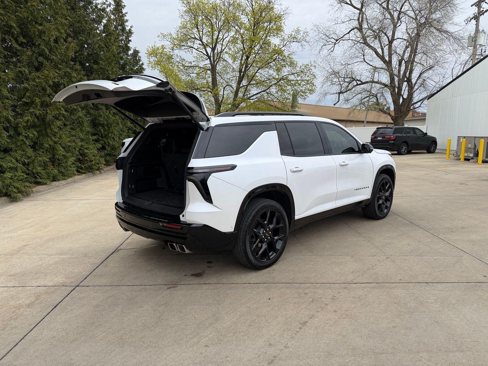 2024 Chevrolet Traverse RS