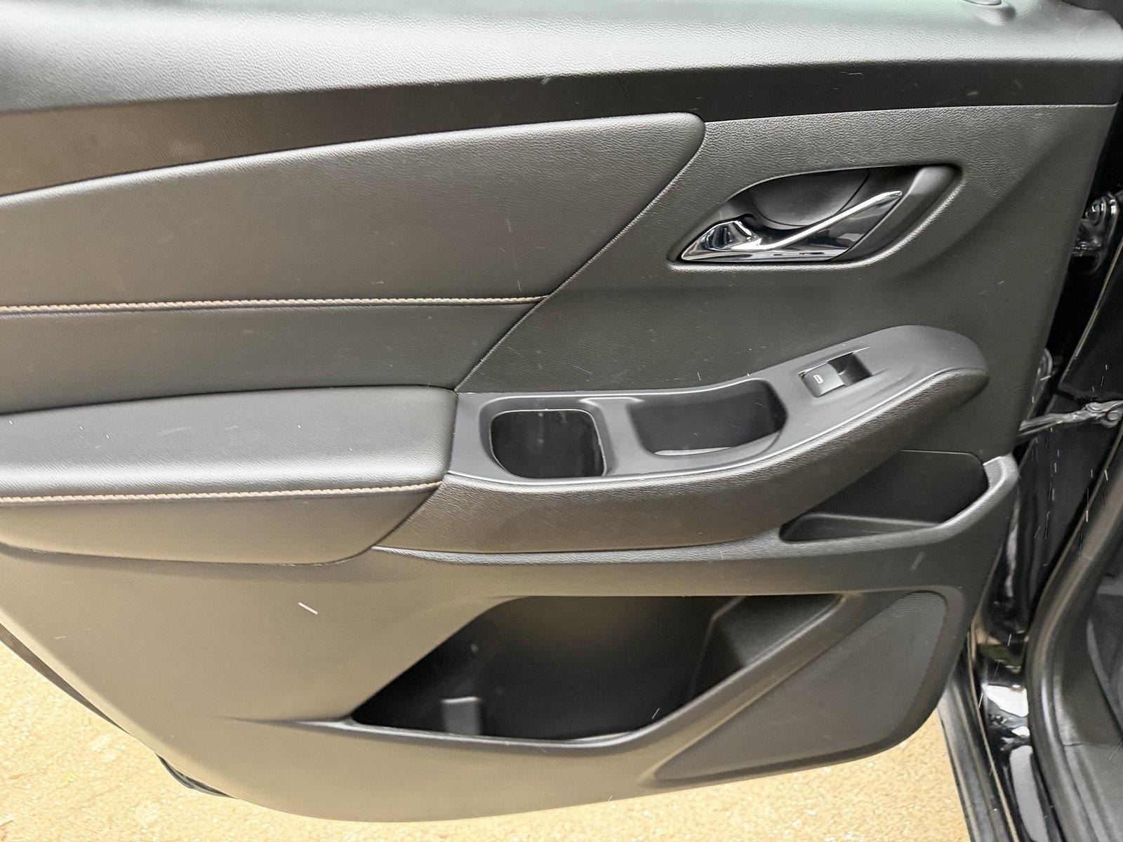 2021 Chevrolet Traverse LT