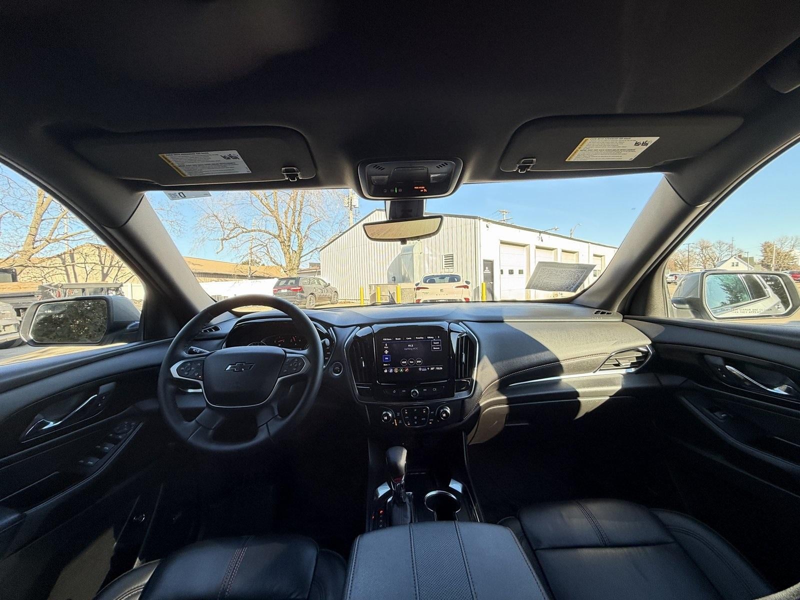 2023 Chevrolet Traverse RS