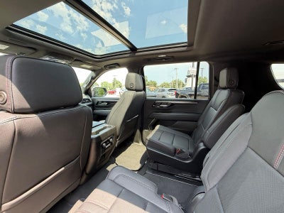 2025 Chevrolet Suburban RST