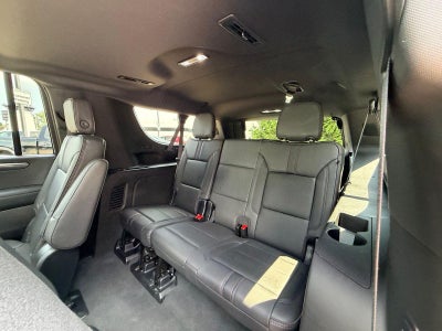 2025 Chevrolet Suburban RST