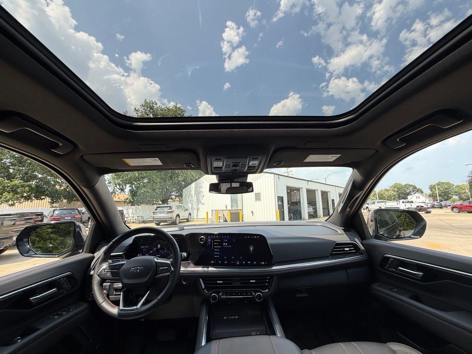 2025 Chevrolet Suburban RST