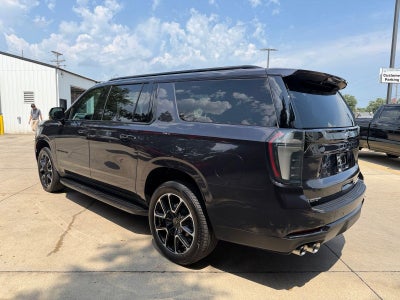 2025 Chevrolet Suburban RST
