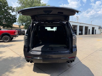 2025 Chevrolet Suburban RST