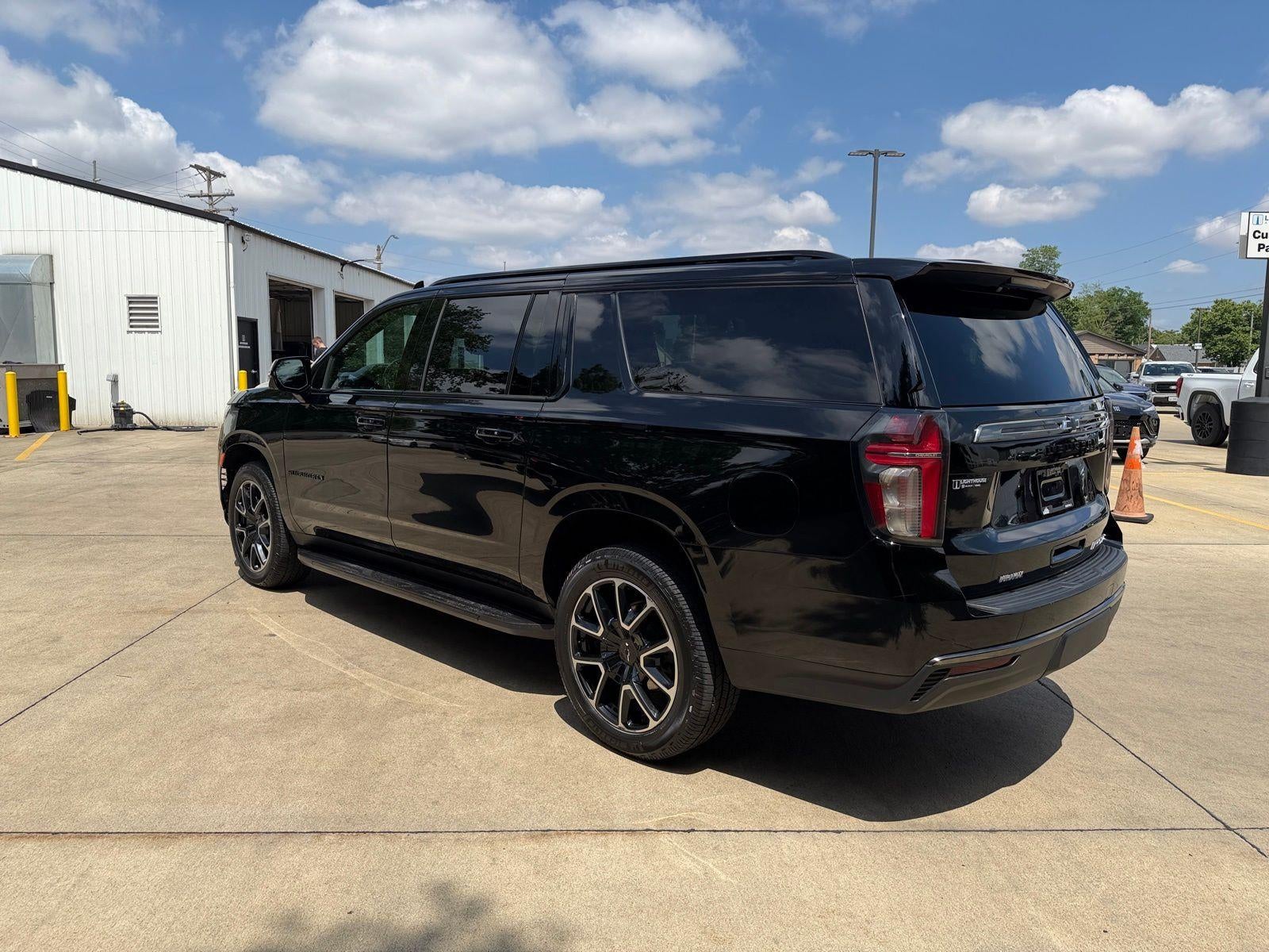 2021 Chevrolet Suburban RST