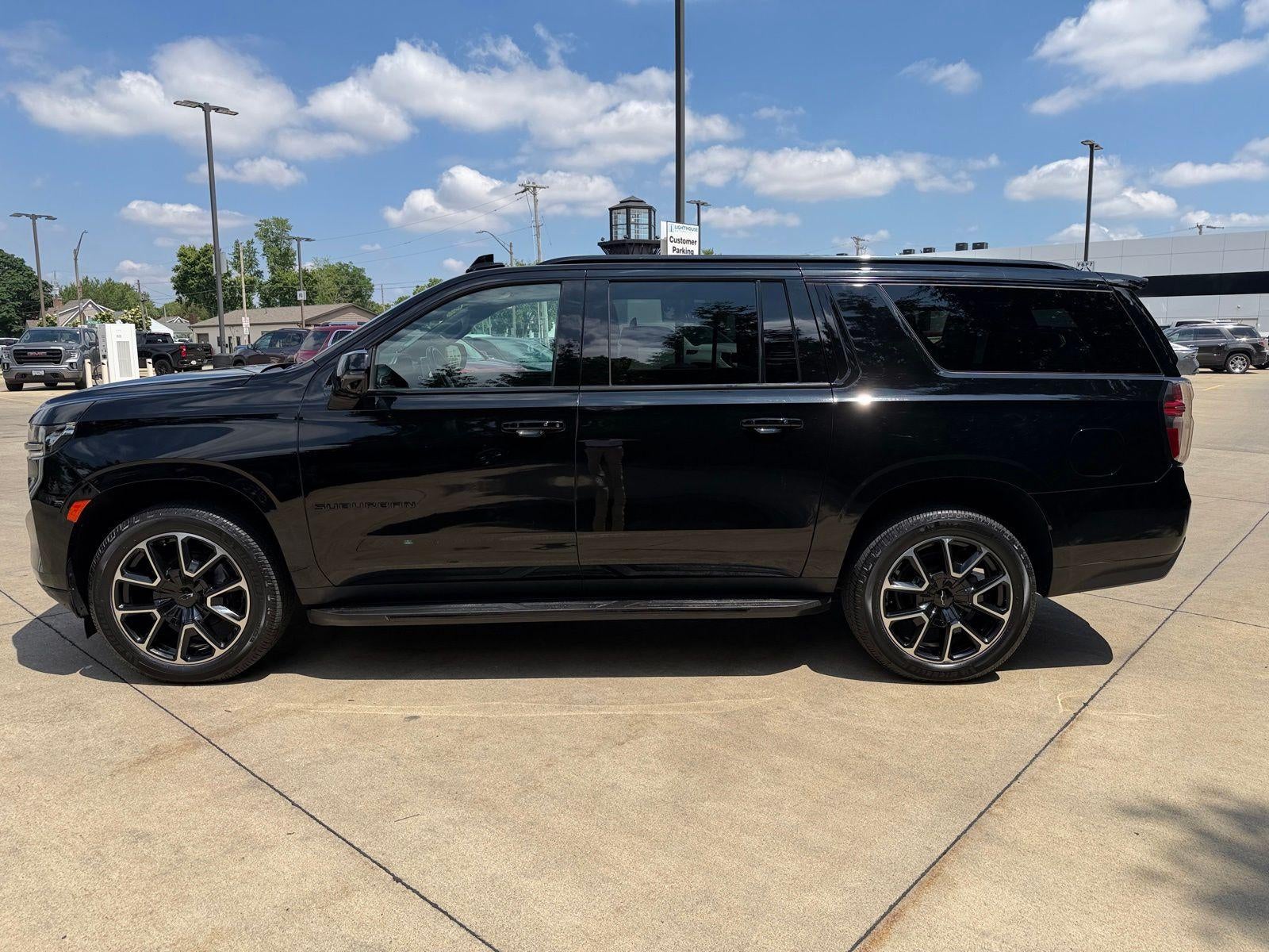 2021 Chevrolet Suburban RST