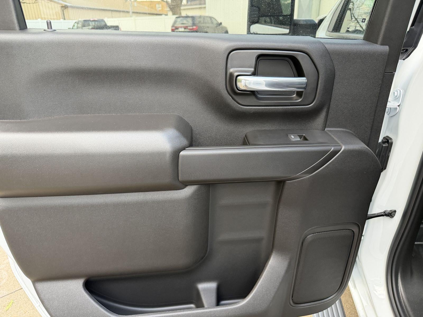 2025 GMC Sierra 2500 HD Pro