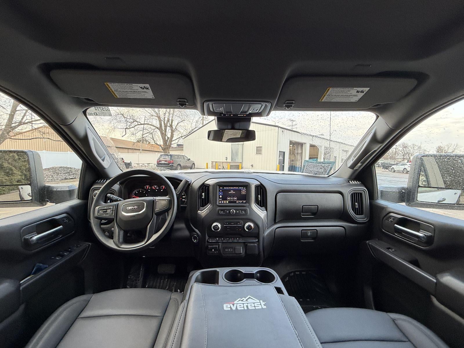 2025 GMC Sierra 2500 HD Pro