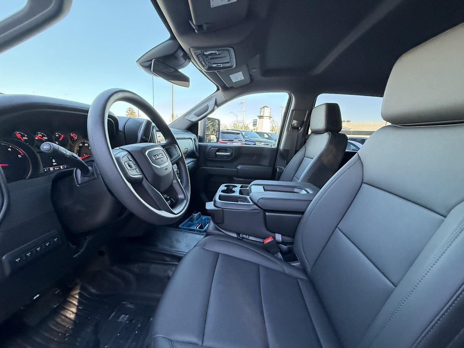 2025 GMC Sierra 2500 HD Pro