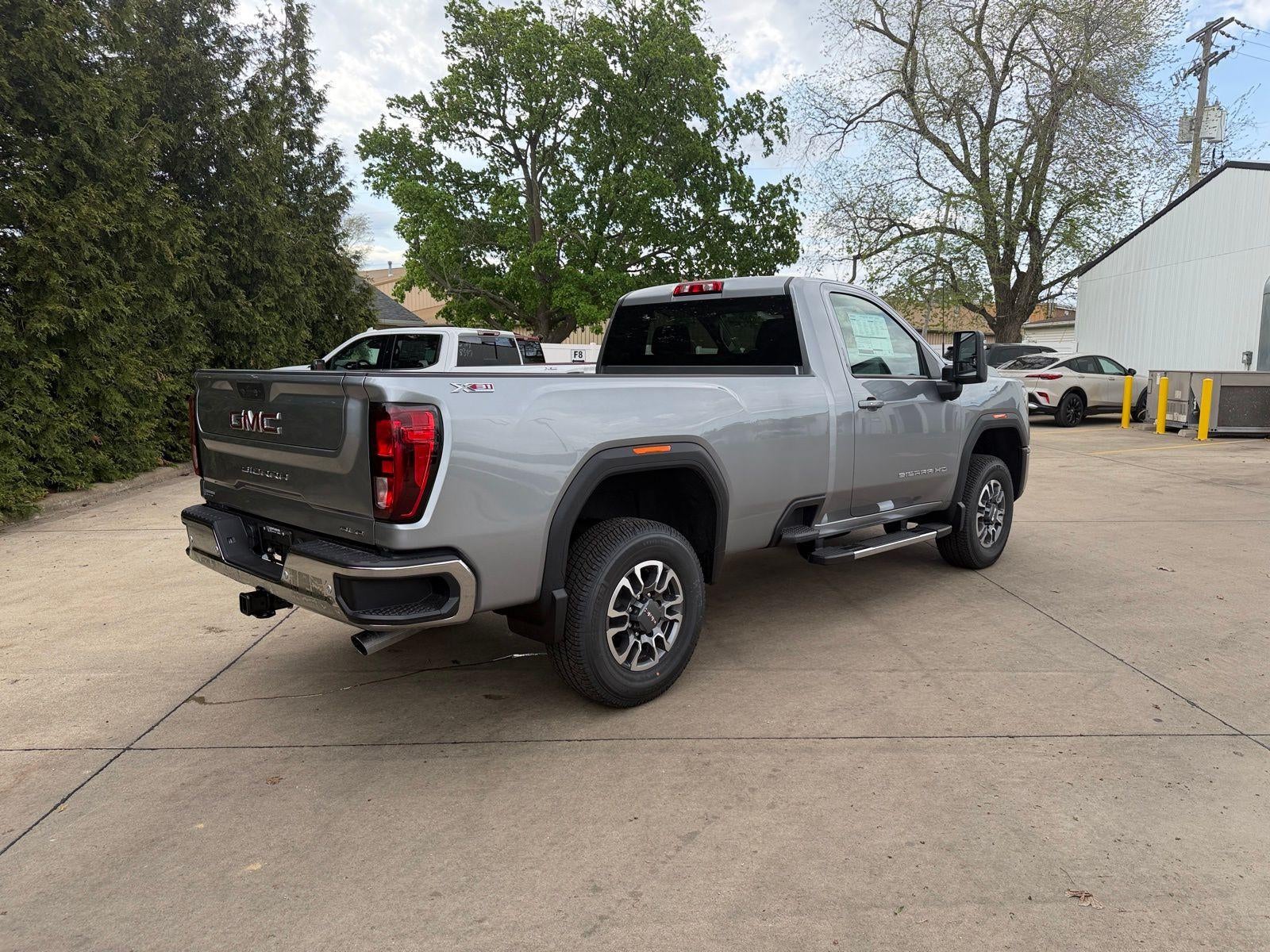 2026 GMC Sierra 2500 HD SLE