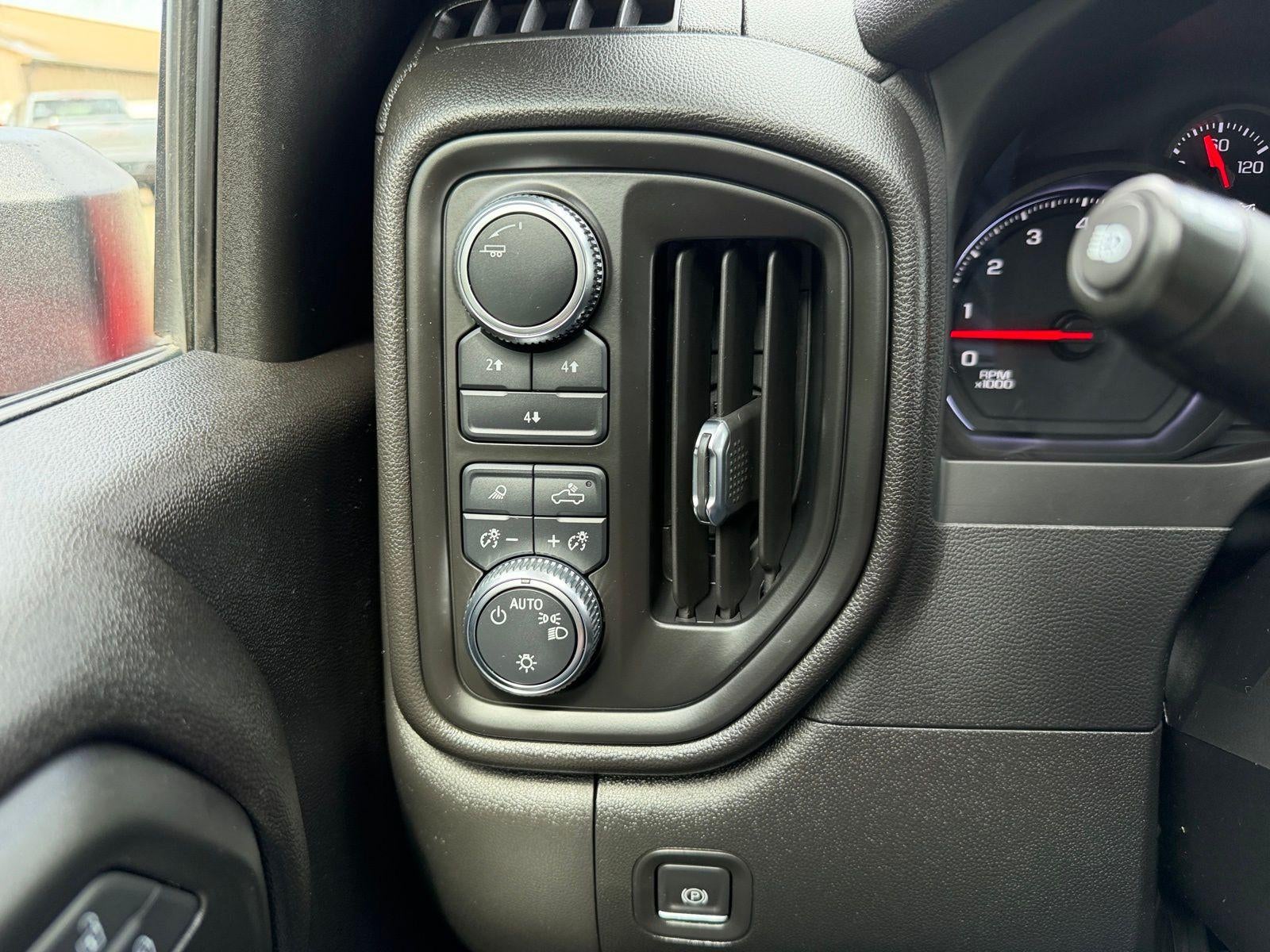 2024 GMC Sierra 3500 HD Pro