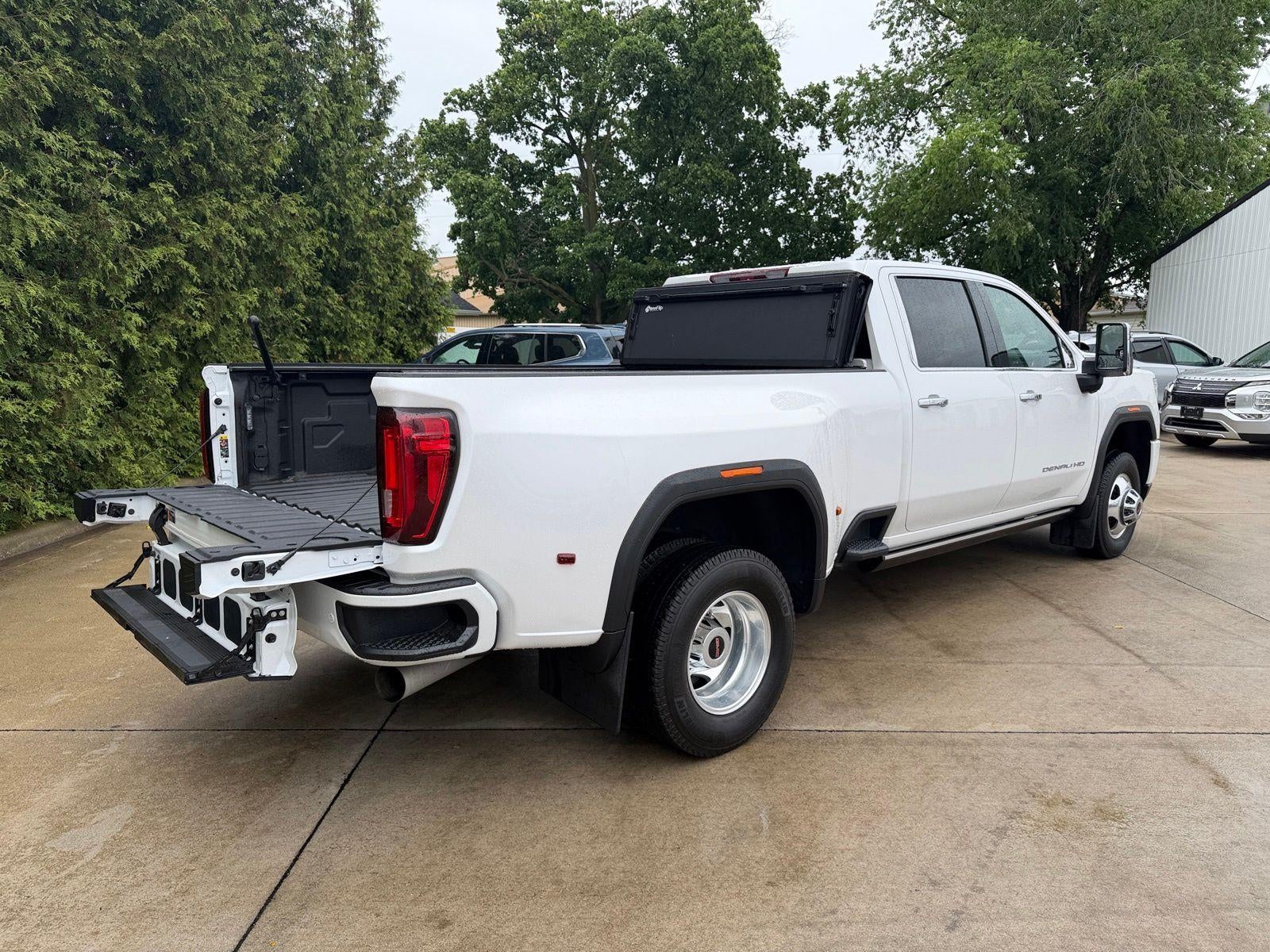 2023 GMC Sierra 3500 HD Denali