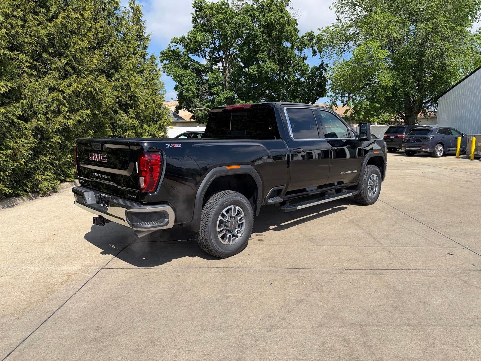 2026 GMC Sierra 2500 HD SLE