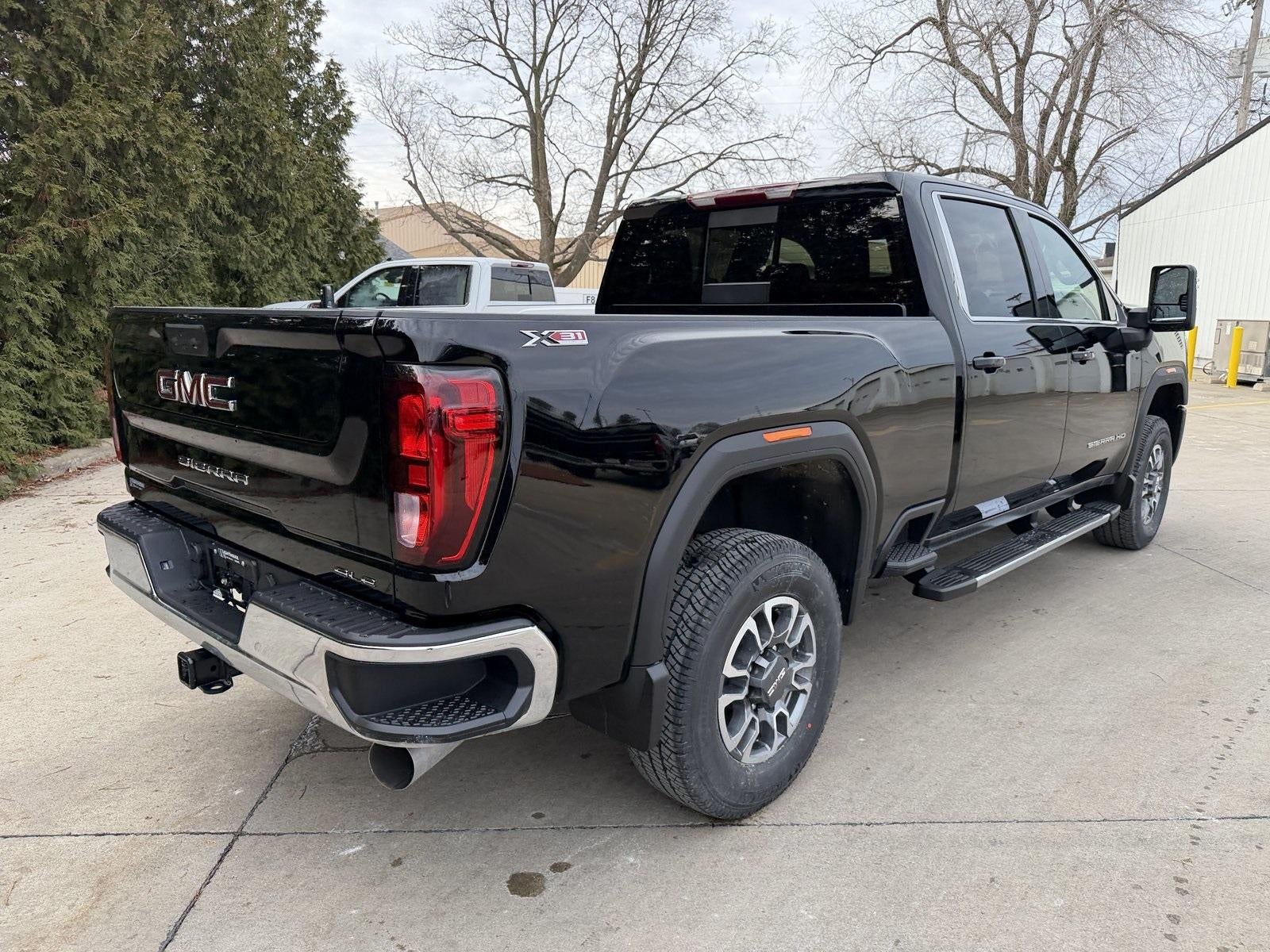 2026 GMC Sierra 2500 HD SLE