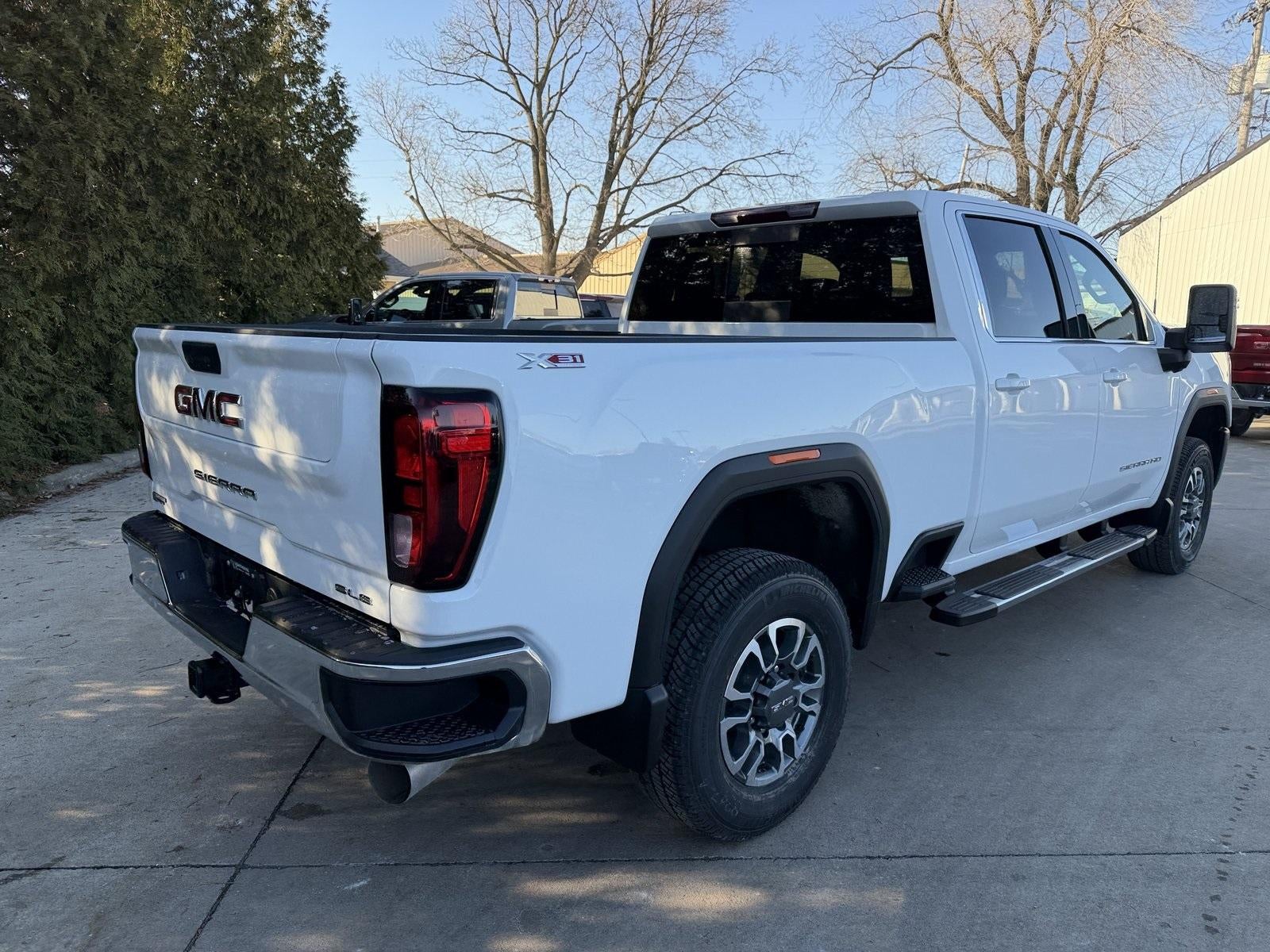 2026 GMC Sierra 2500 HD SLE