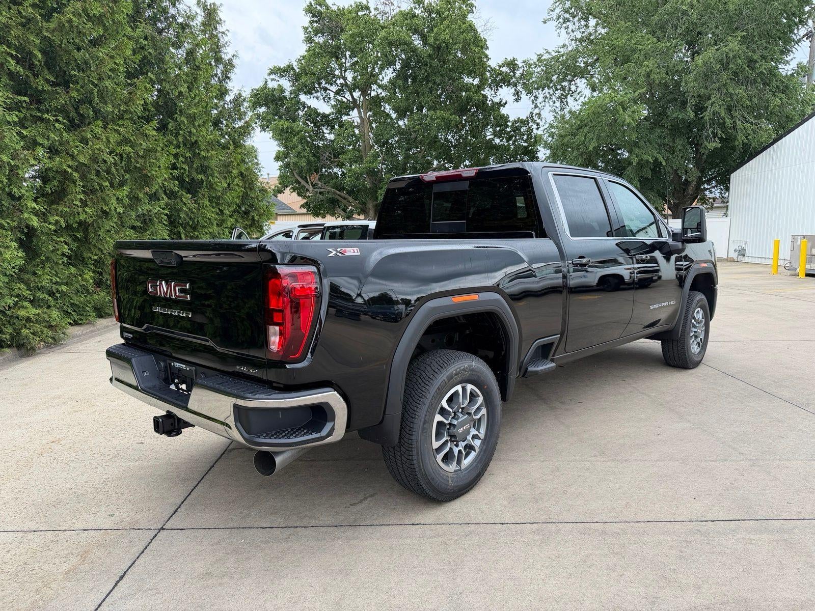 2026 GMC Sierra 2500 HD SLE