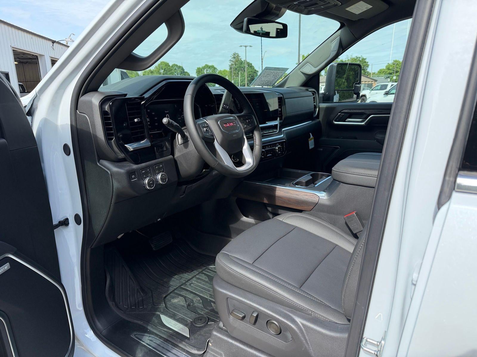 2026 GMC Sierra 2500 HD SLT