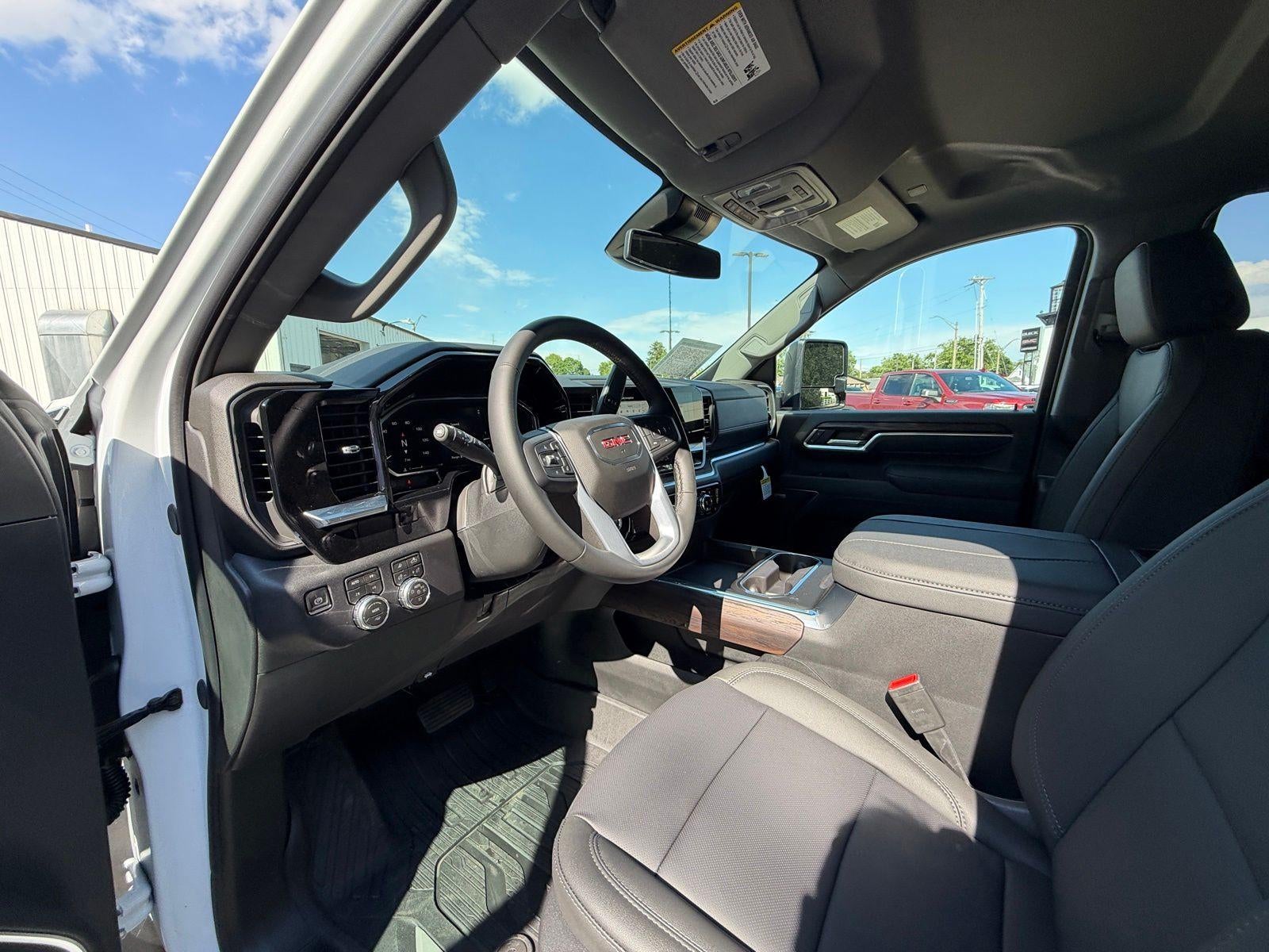 2026 GMC Sierra 2500 HD SLT