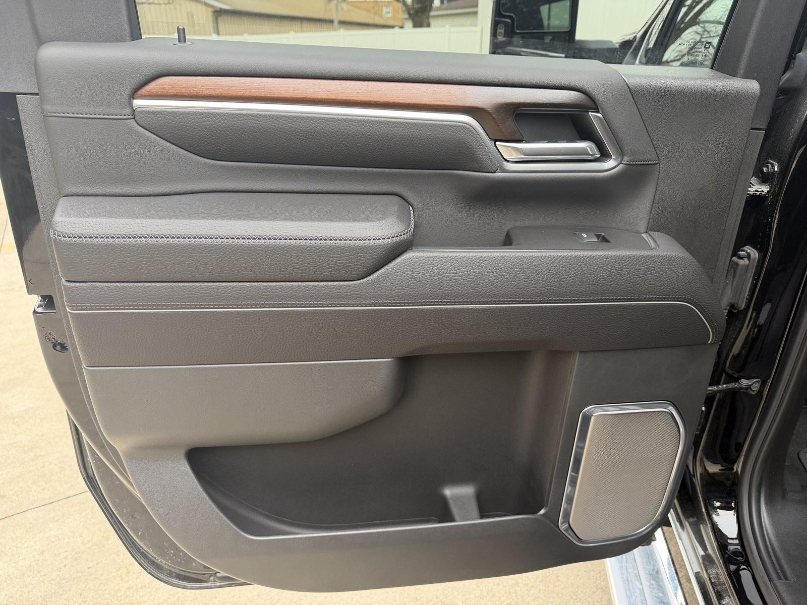 2025 GMC Sierra 2500 HD Denali