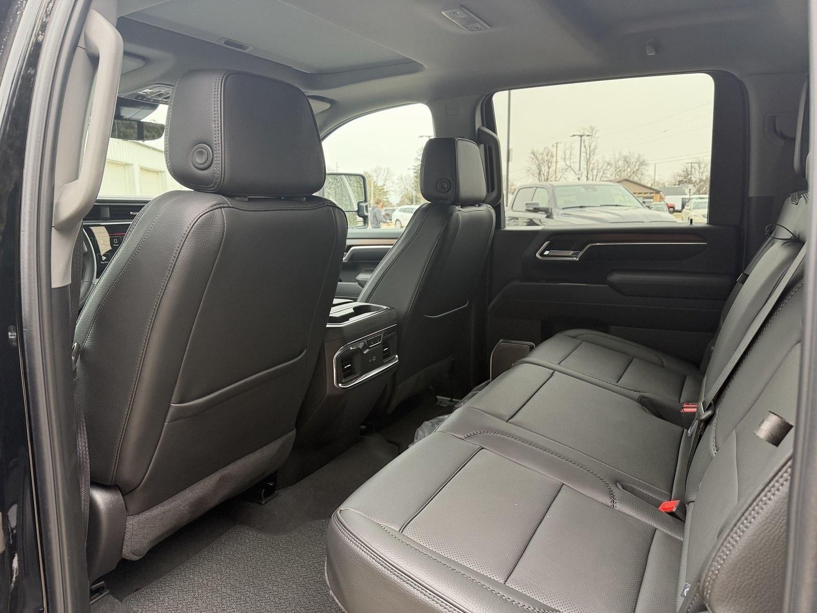 2025 GMC Sierra 2500 HD Denali