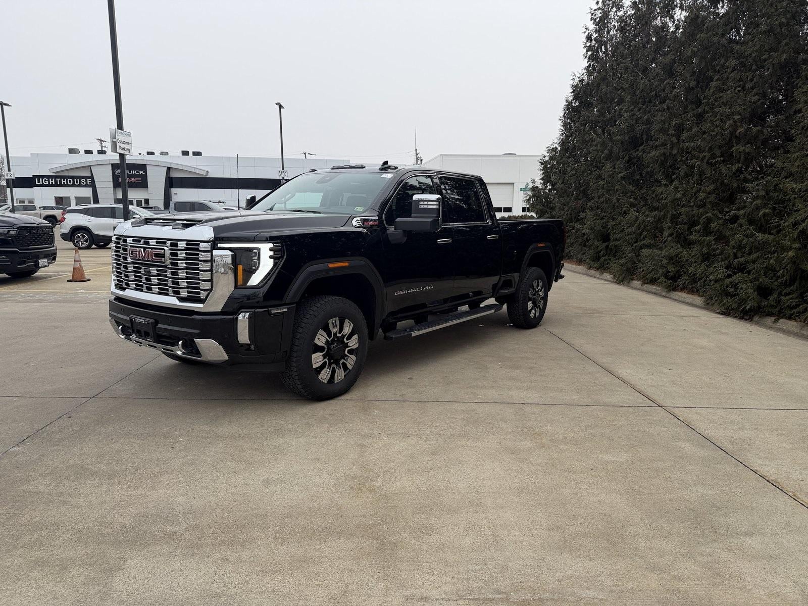 2025 GMC Sierra 2500 HD Denali