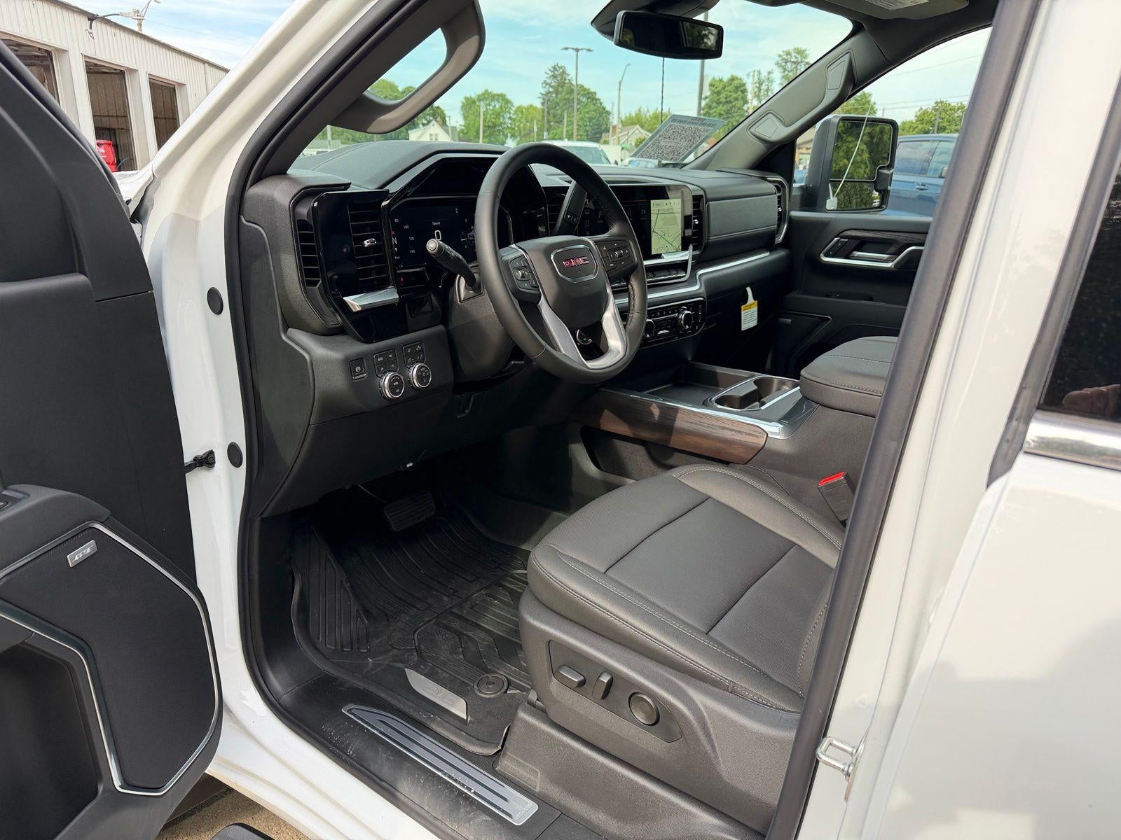 2026 GMC Sierra 3500HD SLT - Photo 10