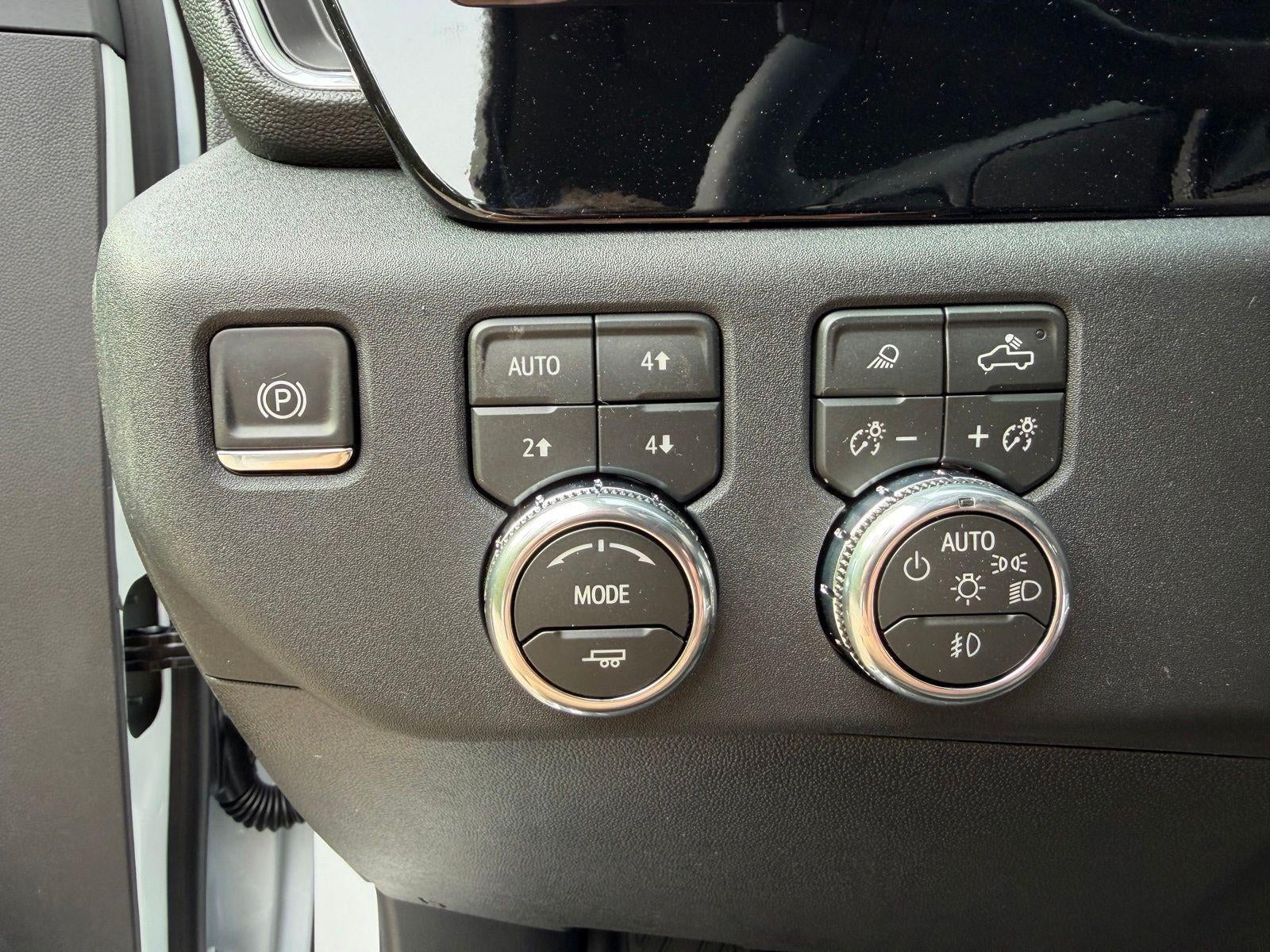 2026 GMC Sierra 3500HD SLT - Photo 12