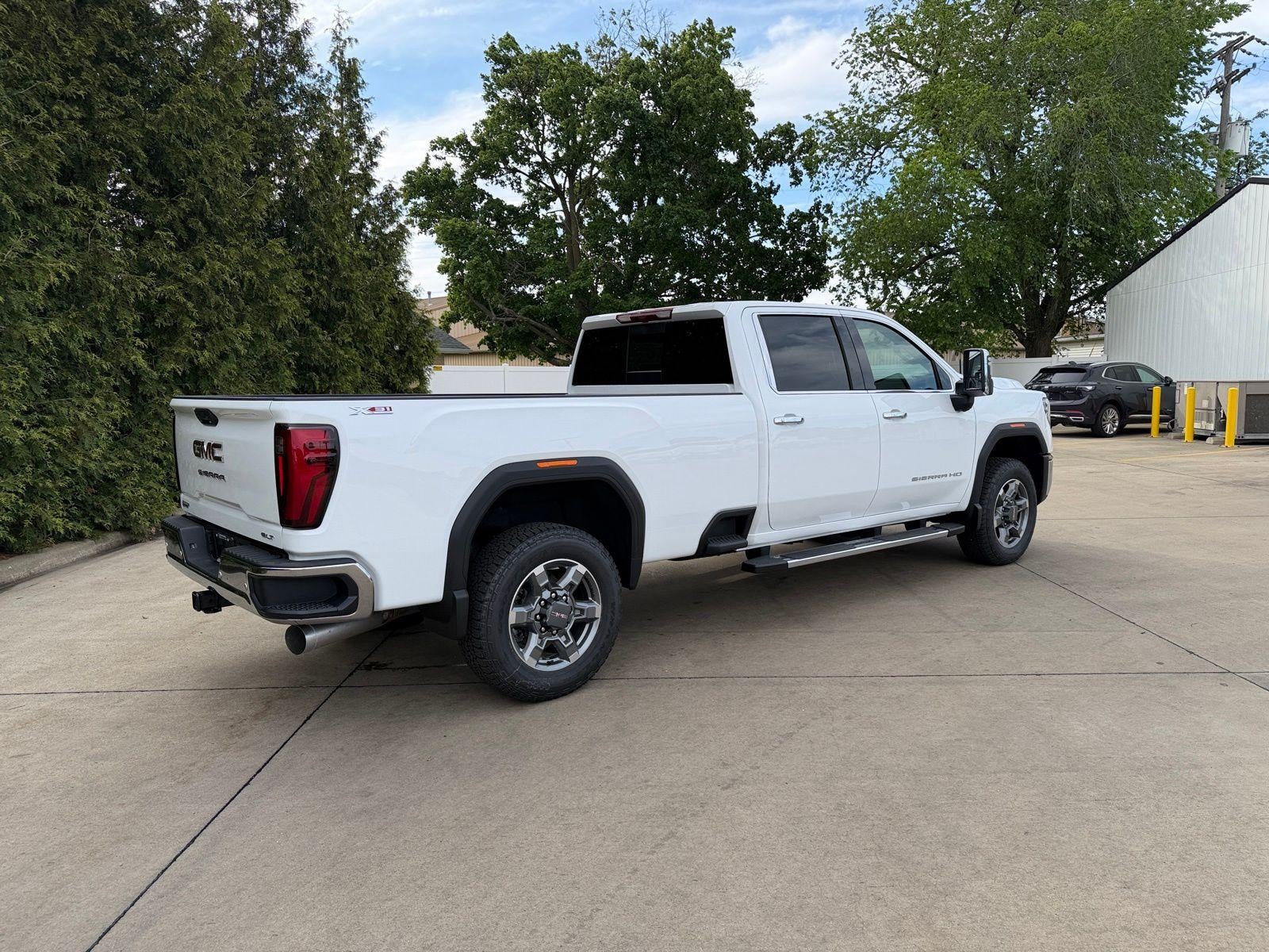 2026 GMC Sierra 3500HD SLT - Photo 31