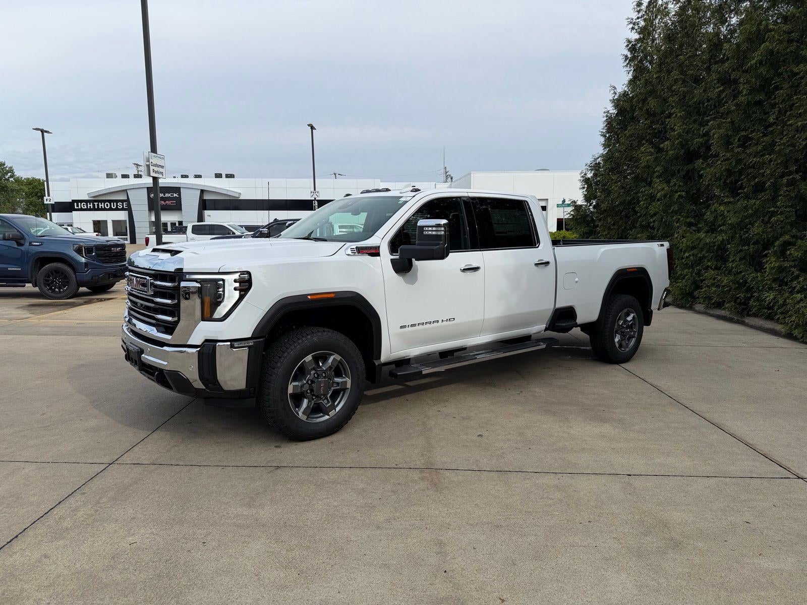 2026 GMC Sierra 3500HD SLT - Photo 7